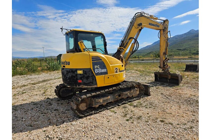 PC 88 MR-8